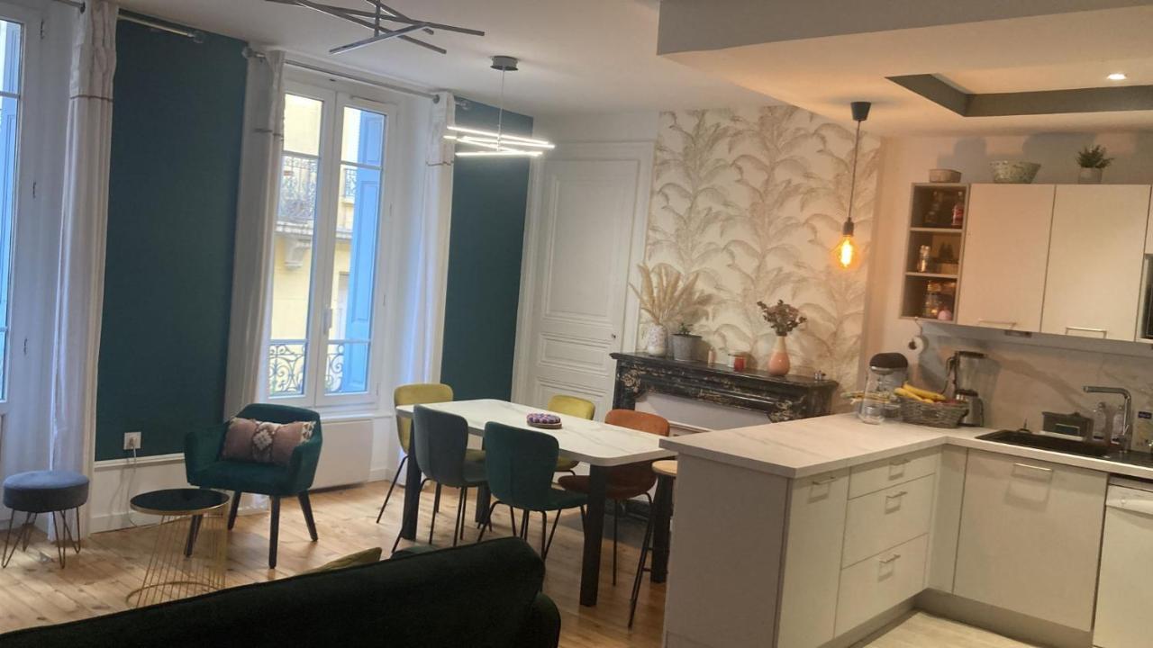 Chambre En Appartement Haussmannien En Centre Ville Сент-Этьен Экстерьер фото